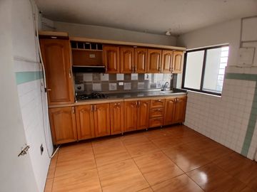 Venta hermosa casa, La Pedrera, Copacabana Antioquia.