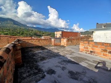 Venta hermosa casa, La Pedrera, Copacabana Antioquia.