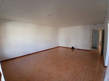 Venta hermosa casa, La Pedrera, Copacabana Antioquia.
