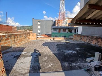 Venta hermosa casa, La Pedrera, Copacabana Antioquia.