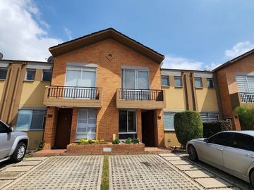 SE VENDE CASA CAMPESTRE MADRID (HACIENDA CASA BLANCA EL CANEY)