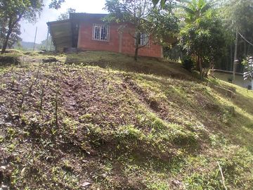 Venta hermosa Casa Finca, Vereda Quebrada Arriba, Copacabana Antioquia.