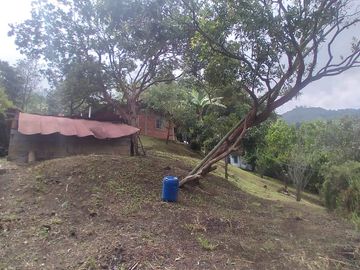 Venta hermosa Casa Finca, Vereda Quebrada Arriba, Copacabana Antioquia.