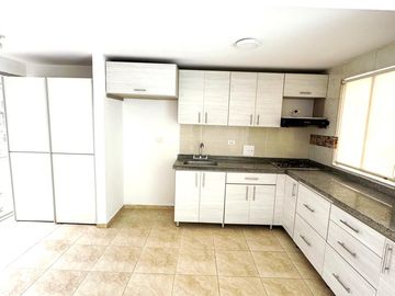 CASA SECTOR GALICIA  PEREIRA