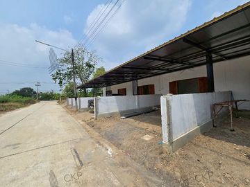 Single-storey townhouse (new), newly built in Soi Liap Khlong 8, next to 7-Eleven, size 29.3 sq wa.