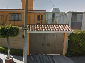 VENTA DE HERMOSA CASA