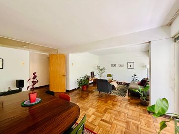 Se Vende 3dorm.+servicio, Estacionamiento. Metro Alcántara