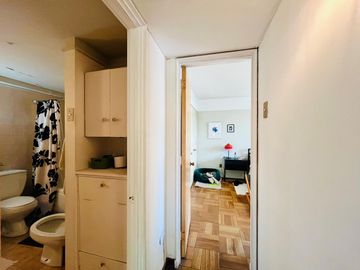 Se Vende 3dorm.+servicio, Estacionamiento. Metro Alcántara