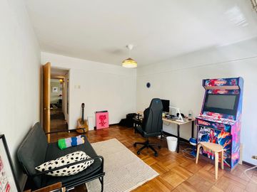 Se Vende 3dorm.+servicio, Estacionamiento. Metro Alcántara