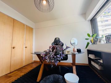 Se Vende 3dorm.+servicio, Estacionamiento. Metro Alcántara