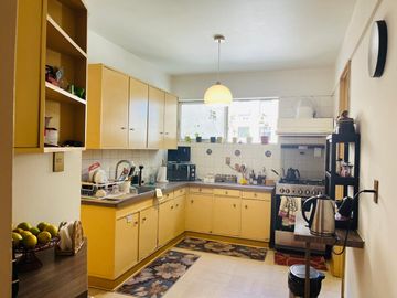 Se Vende 3dorm.+servicio, Estacionamiento. Metro Alcántara