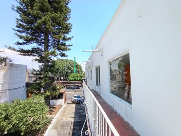 EN RENTA,  AMPLIO DEPARTAMENTO AVENIDA EMILIANO ZAPATA, 4 RECÁMARAS, ESTUDIO