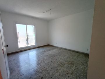 EN RENTA,  AMPLIO DEPARTAMENTO AVENIDA EMILIANO ZAPATA, 4 RECÁMARAS, ESTUDIO