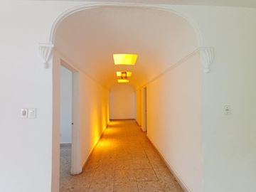 EN RENTA,  AMPLIO DEPARTAMENTO AVENIDA EMILIANO ZAPATA, 4 RECÁMARAS, ESTUDIO