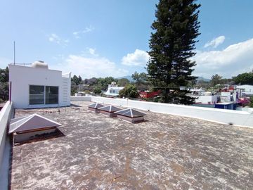 EN RENTA,  AMPLIO DEPARTAMENTO AVENIDA EMILIANO ZAPATA, 4 RECÁMARAS, ESTUDIO
