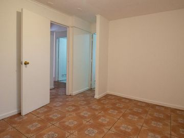 Amplia casa reformada en Badalona, Hualpén