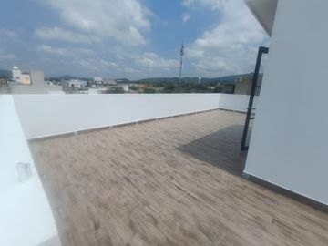 NUEVA CASA con 4 recamaras y 4 baños en Fraccionamiento Privado en Tequisquiapan