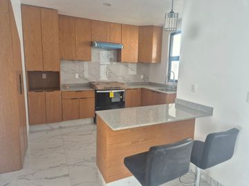 NUEVA CASA con 4 recamaras y 4 baños en Fraccionamiento Privado en Tequisquiapan
