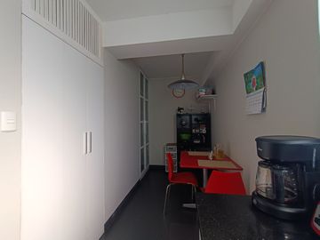No para cualquiera, hermoso dúplex con cochera doble en venta, en Miraflores
