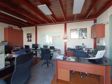 No para cualquiera, hermoso dúplex con cochera doble en venta, en Miraflores