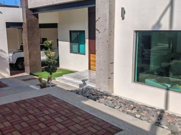 CASA DE 1 PLANTA CON ALBERCA AL NORTE DE LA CD.