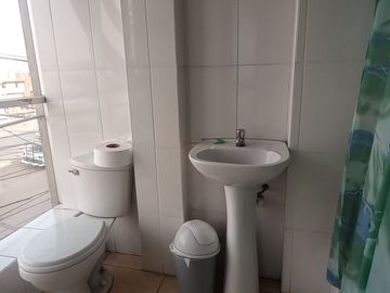 SE VENDE EDIFICIO DE 5 PISOS EN PLENA PANAMERICANA NORTE - PUENTE PIEDRA