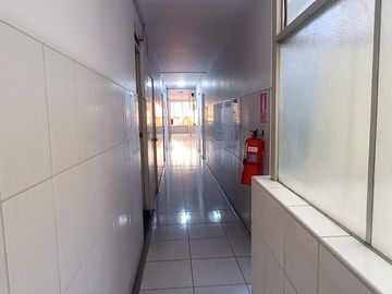 SE VENDE EDIFICIO DE 5 PISOS EN PLENA PANAMERICANA NORTE - PUENTE PIEDRA