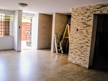 DEPARTAMENTO EN VENTA TIPO CASA FRENTE A PARQUE EN 1ER PISO EN LA URB COVIDA - LOS OLIVOS