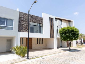 CASA EN VENTA PARQUE BAJA CALIFORNIA LOMAS DE ANGELOPOLIS SAN ANDRES CHOLULA PUEBLA