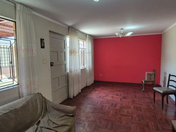 VENDO CASA EN LA PERLA - URB SIMA