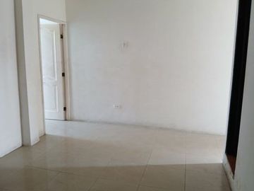 VENTA CASA RENTERA CDLA. ORQUIDEAS AV. FCO ORELLANA
