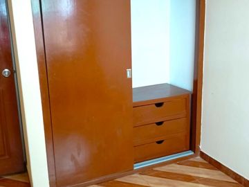 🏡 Casa de 2 pisos en San Bartolo – 3 habitaciones, patio y excelente ubicación 🔑