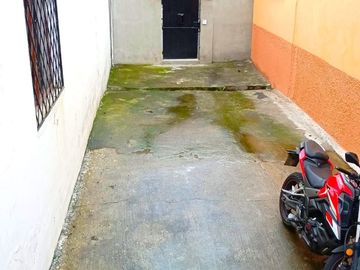 🏡 Casa de 2 pisos en San Bartolo – 3 habitaciones, patio y excelente ubicación 🔑
