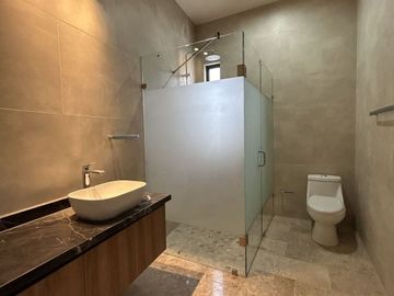 CASA EN VENTA EN VALLE DE JURIQUILLA LA RESERVA QUERETARO