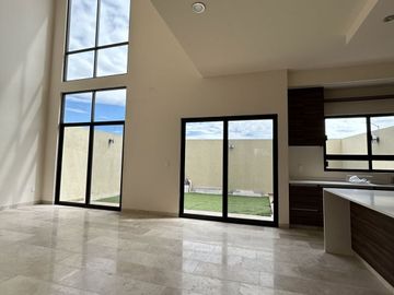 CASA EN VENTA EN VALLE DE JURIQUILLA LA RESERVA QUERETARO