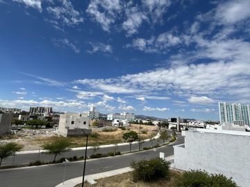 CASA EN VENTA EN VALLE DE JURIQUILLA LA RESERVA QUERETARO