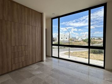 CASA EN VENTA EN VALLE DE JURIQUILLA LA RESERVA QUERETARO