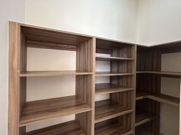 CASA EN VENTA EN VALLE DE JURIQUILLA LA RESERVA QUERETARO