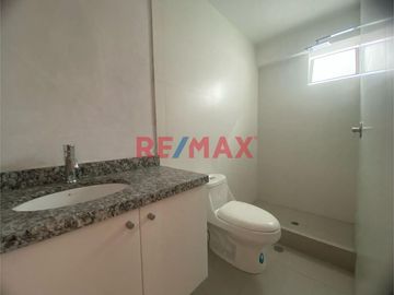 Se Vende Departamento En Tambo De Monterrico - Santiago De Surco