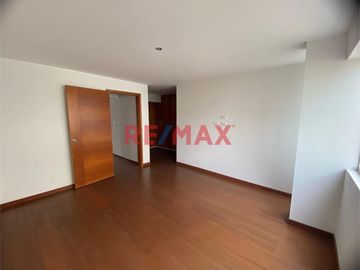 Se Vende Departamento En Tambo De Monterrico - Santiago De Surco