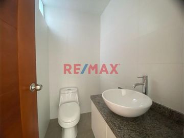 Se Vende Departamento En Tambo De Monterrico - Santiago De Surco