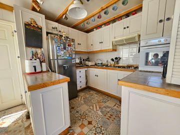 BROKER BOSQUES COND. 3D-5B-3EST-PATIO 2 SALAS DE ESTAR