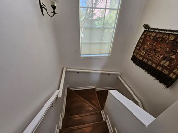 BROKER BOSQUES COND. 3D-5B-3EST-PATIO 2 SALAS DE ESTAR