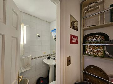 BROKER BOSQUES COND. 3D-5B-3EST-PATIO 2 SALAS DE ESTAR