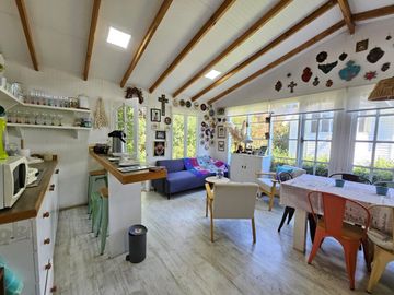 BROKER BOSQUES COND. 3D-5B-3EST-PATIO 2 SALAS DE ESTAR