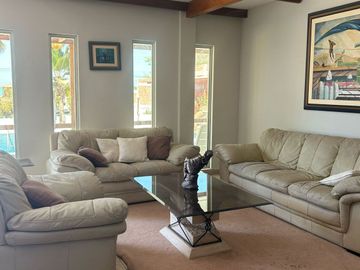 VENTA CASA DE PLAYA EN ZORRITOS. ALT. KM 1228. LADO CERRO. PANAMERICANA NORTE