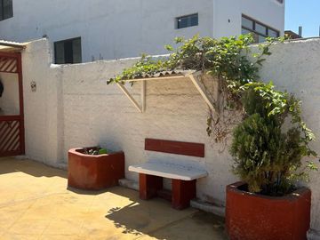 VENTA CASA DE PLAYA EN ZORRITOS. ALT. KM 1228. LADO CERRO. PANAMERICANA NORTE