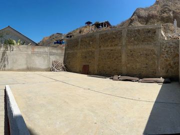 VENTA CASA DE PLAYA EN ZORRITOS. ALT. KM 1228. LADO CERRO. PANAMERICANA NORTE