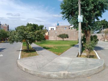 Se vende terreno de 120 m2 en Praderas de San Antonio, justo al lado de la Urb. Residencial San Carlos
