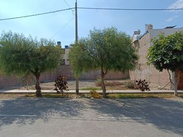Se vende terreno de 120 m2 en Praderas de San Antonio, justo al lado de la Urb. Residencial San Carlos